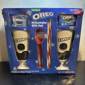 Oreo Milkshake Gift Set w/ 2 Cups, 2 Oreo Cookie Packs, Scoop & 2 Straws